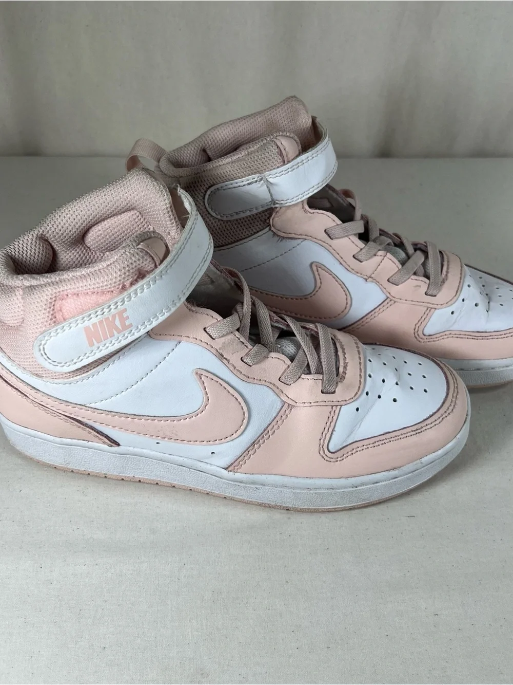 Nike Kids High-Top Sneakers in Pink and White